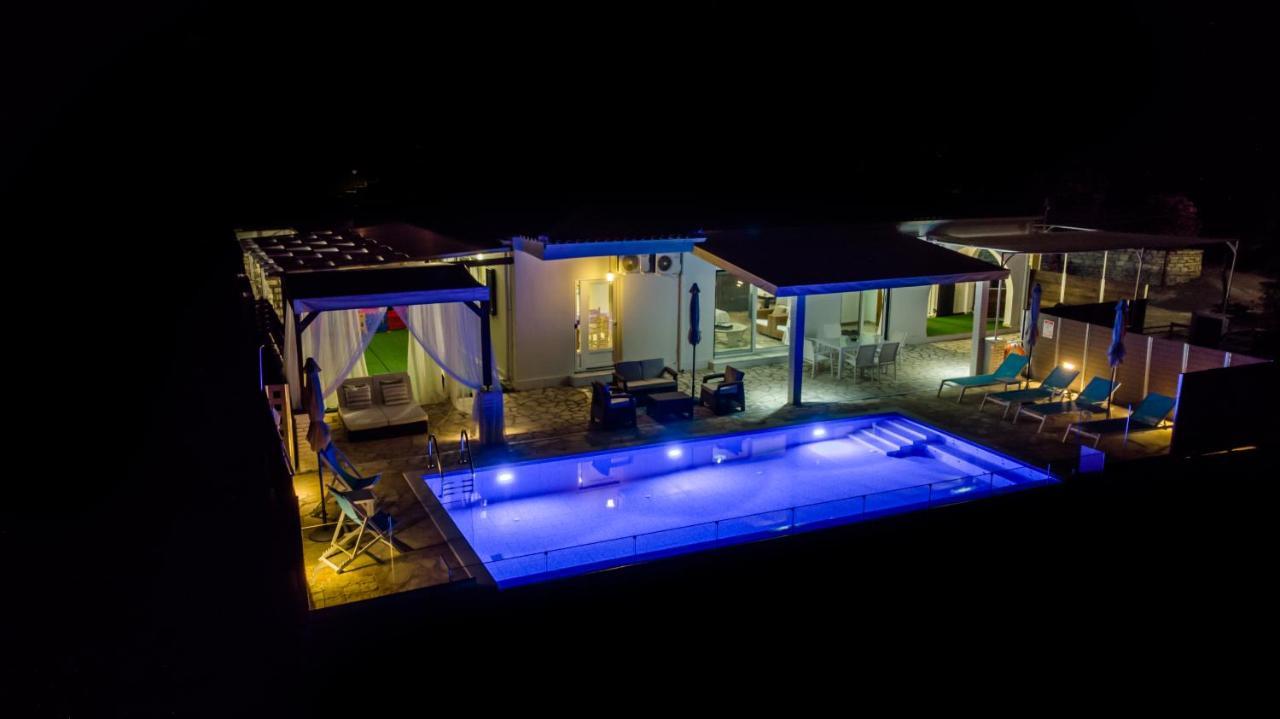 Villa Hera-The Infinity Blue Nisaki  Buitenkant foto